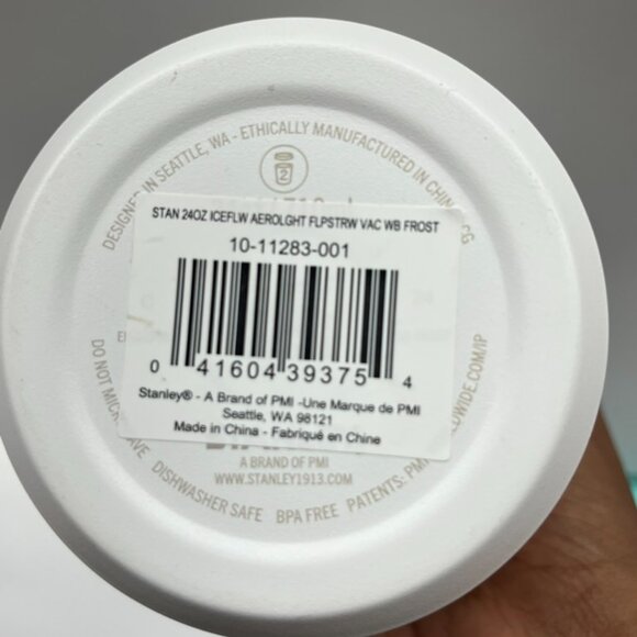 Stanley 24oz IceFlow Aerolight Stainless Steel Water Bottle with Flip Straw 2.0 - Picture 5 of 5